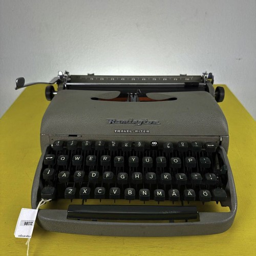 Macchina scrivere vintage - da,