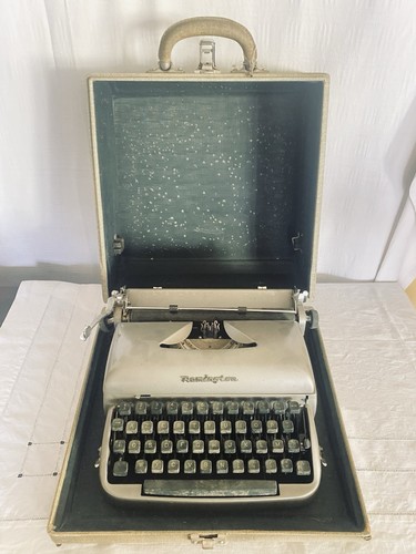 Macchina per scrivere - per,